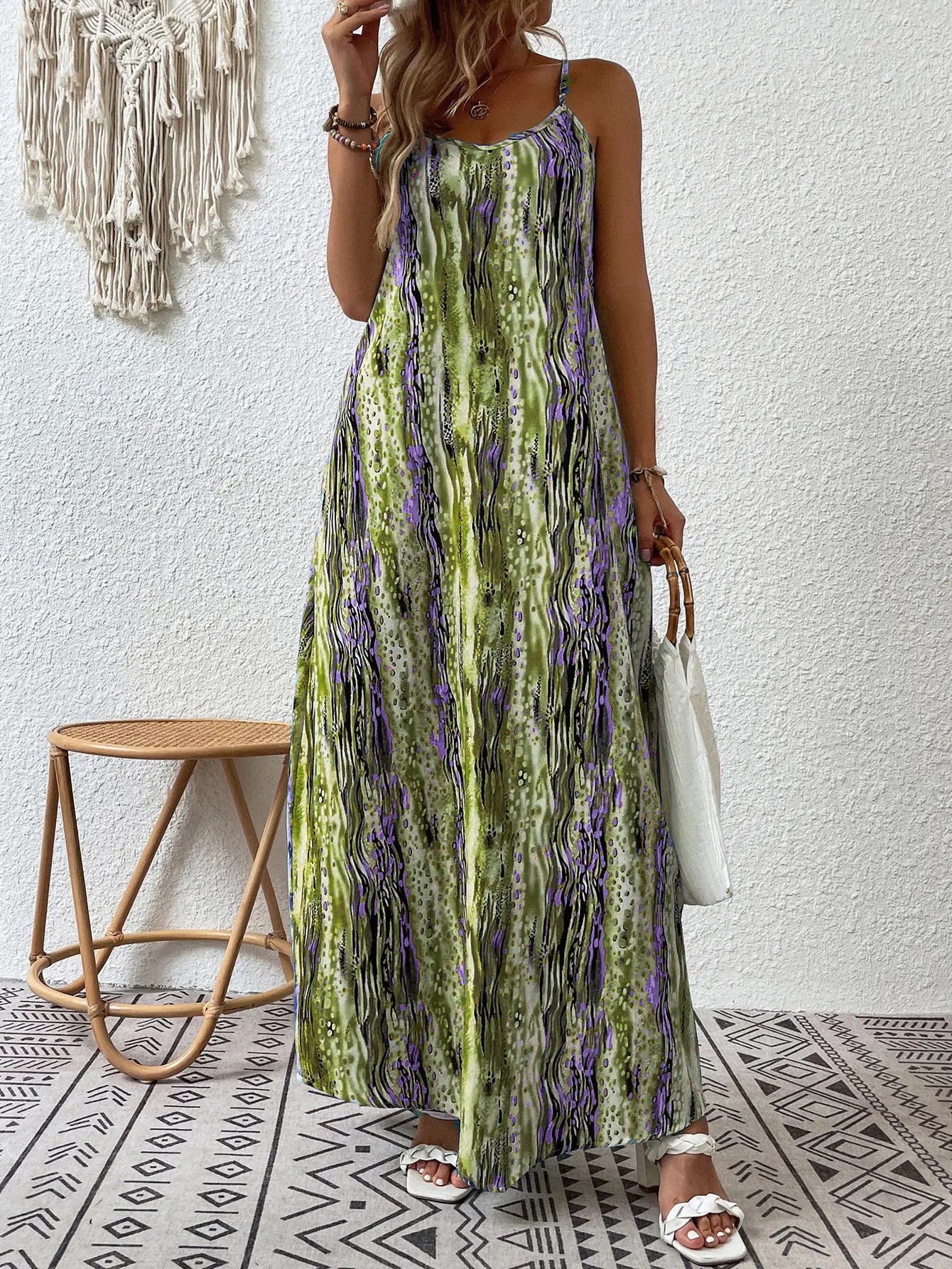 Robe pour femme élégance fluide en quatre nuances