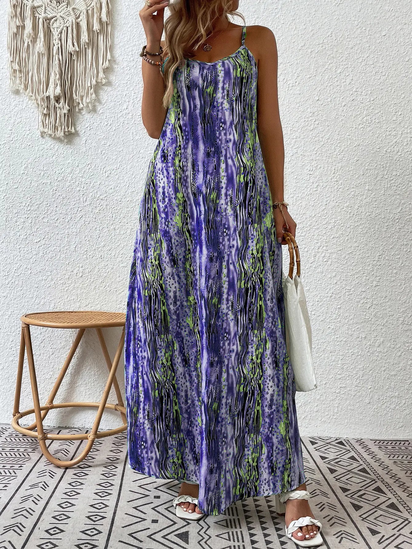Robe pour femme élégance fluide en quatre nuances